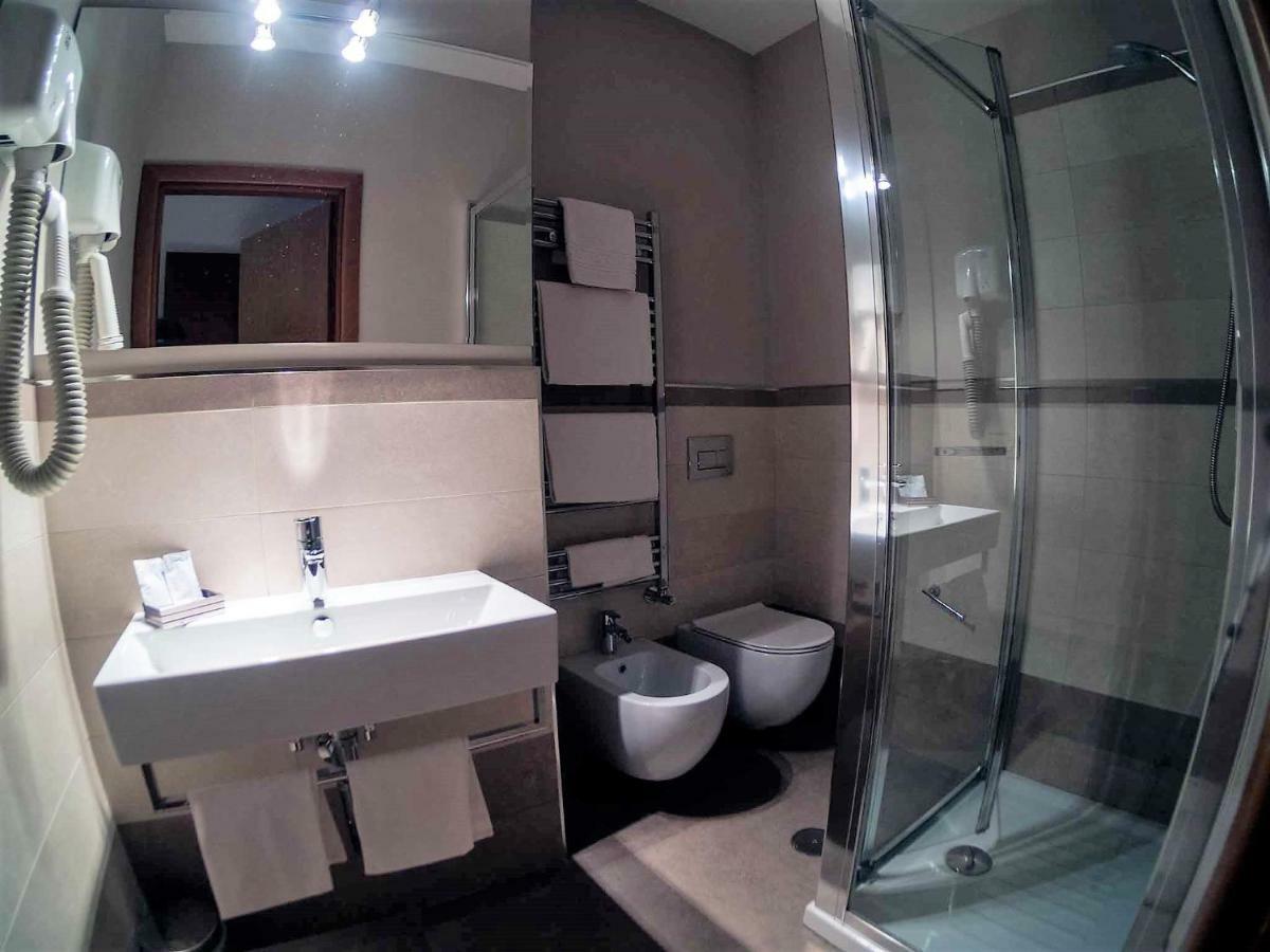 Albergo Dei Leoni Monterotondo  Extérieur photo
